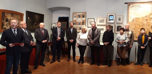 „Czas walki i nadziei – 160. rocznica Powstania Styczniowego” – w wieluńskim muzeum otwarto wystawę tematyczną