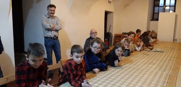 Pradziejowe techniki rozpalania ognia w Muzeum Ziemi Wieluńskiej
