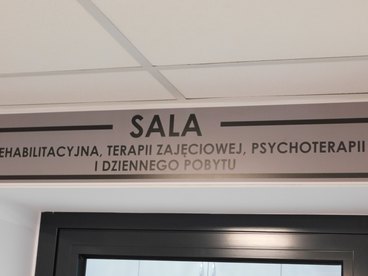 W pajęczańskim szpitalu otwarto dziś nową część ZOL-u. Nowe wnętrza robią wrażenie
