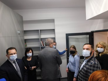 W pajęczańskim szpitalu otwarto dziś nową część ZOL-u. Nowe wnętrza robią wrażenie