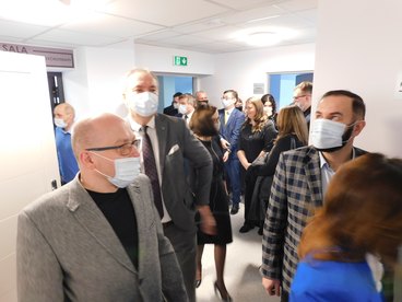 W pajęczańskim szpitalu otwarto dziś nową część ZOL-u. Nowe wnętrza robią wrażenie