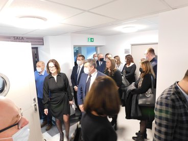 W pajęczańskim szpitalu otwarto dziś nową część ZOL-u. Nowe wnętrza robią wrażenie