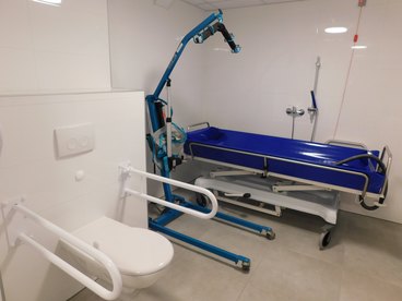 W pajęczańskim szpitalu otwarto dziś nową część ZOL-u. Nowe wnętrza robią wrażenie