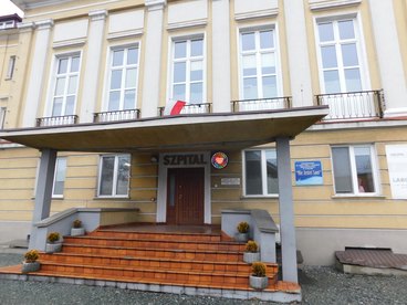 W pajęczańskim szpitalu otwarto dziś nową część ZOL-u. Nowe wnętrza robią wrażenie
