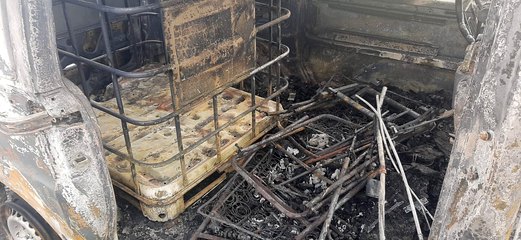 Mieszkańcy gminy Rząśnia zastanawiają się, kto będzie następny. Seria kradzieży i podpalenia aut