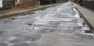 Droga w Ożegowie to istny tor przeszkód!