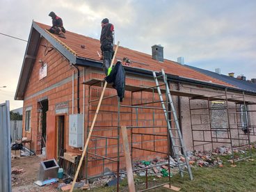 Gruntowny remont sali OSP w Grębieniu