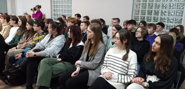 Spotkanie z prof. dr. hab. Andrzejem Marciniakiem w wieluńskiej bibliotece