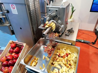 Młodzież z wieluńskiego Zespołu Szkół nr 1 na targach Expo Sweet 2023