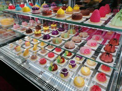 Młodzież z wieluńskiego Zespołu Szkół nr 1 na targach Expo Sweet 2023