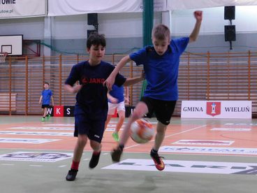 MGOKiS Praszka wygrał w Wieluniu
