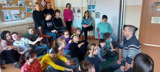 Światowy Dzień Radia w Zespole Placówek Specjalnych w Praszce
