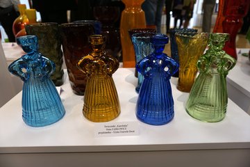 Feeria barw i mnogość kształtów na nowej wystawie w Muzeum w Praszce