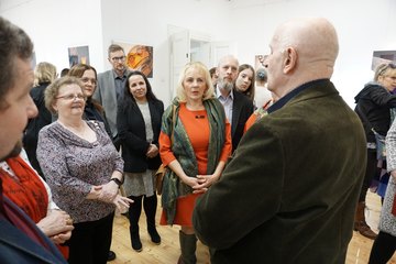 Feeria barw i mnogość kształtów na nowej wystawie w Muzeum w Praszce