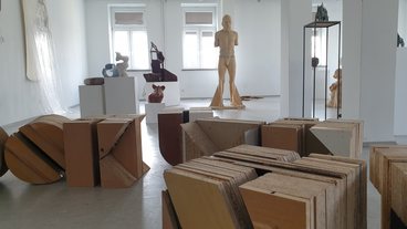 Ciekawa wystawa w Liceum Plastycznym w Zduńskiej Woli. Przyszli artyści powinni ją zobaczyć