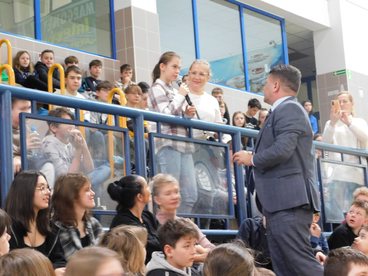 Otylia Jędrzejczak spotkała się z młodzieżą z gminy Wieluń