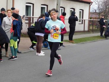 Ponad 200 osób wystartowało na 5 km w Dąbrowie