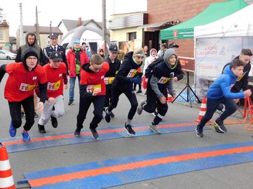 Ponad 200 osób wystartowało na 5 km w Dąbrowie