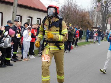 Ponad 200 osób wystartowało na 5 km w Dąbrowie