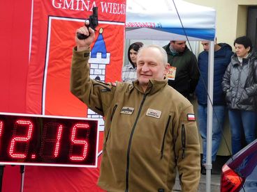 Ponad 200 osób wystartowało na 5 km w Dąbrowie