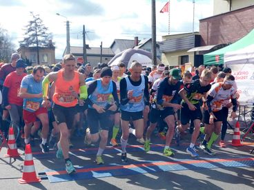 Ponad 200 osób wystartowało na 5 km w Dąbrowie