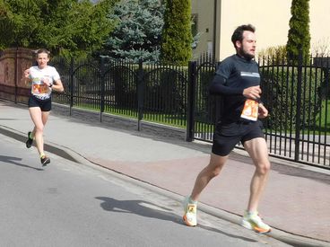 Ponad 200 osób wystartowało na 5 km w Dąbrowie