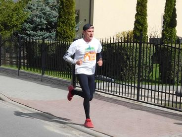 Ponad 200 osób wystartowało na 5 km w Dąbrowie