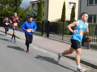 Ponad 200 osób wystartowało na 5 km w Dąbrowie