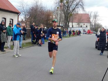 Ponad 200 osób wystartowało na 5 km w Dąbrowie