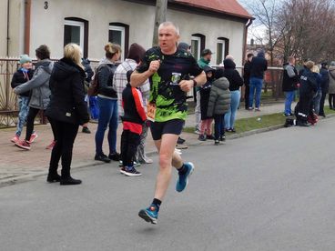 Ponad 200 osób wystartowało na 5 km w Dąbrowie