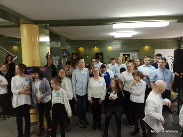 „Przez niebieskie okulary” - wernisaż wystawy uczniów Zespołu Szkół Specjalnych w Wieluniu
