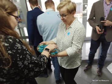 „Przez niebieskie okulary” - wernisaż wystawy uczniów Zespołu Szkół Specjalnych w Wieluniu