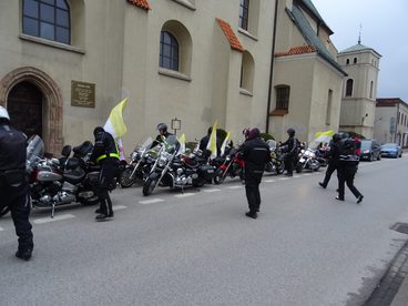 Motocykliści z powiatu wieluńskiego uczcili śmierć Jana Pawła II