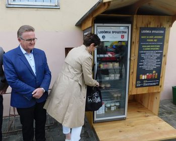 Od dziś w Wieluniu działa społeczna lodówka