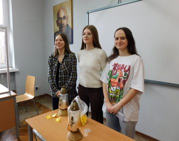 Gościniami Radia ZW były nauczycielka II LO Agnieszka Mysakowska, dyrektorka tej szkoły Renata Tatara oraz uczennice