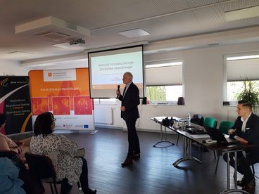 Konferencja „Nowoczesne doradztwo zawodowe” w Zespole Szkół nr 1 w Wieluniu
