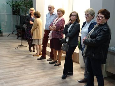 Finisaż obrazów Marii Wolniewicz w wieluńskiej bibliotece