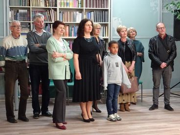 Finisaż obrazów Marii Wolniewicz w wieluńskiej bibliotece