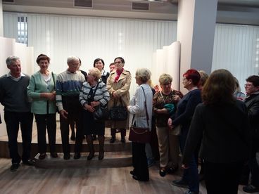 Finisaż obrazów Marii Wolniewicz w wieluńskiej bibliotece
