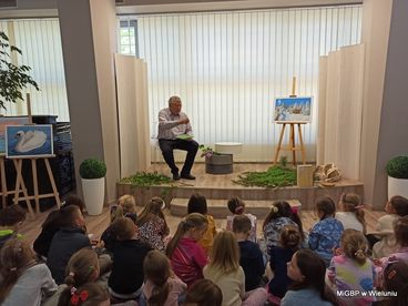Spotkanie z Wacławem Witkowskim w wieluńskiej bibliotece