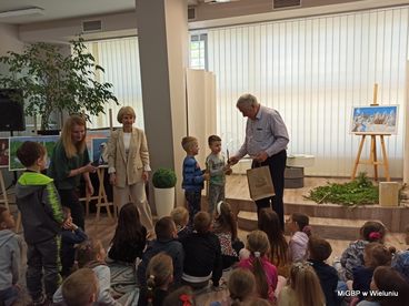 Spotkanie z Wacławem Witkowskim w wieluńskiej bibliotece