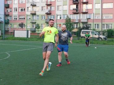 Rozbiegaj się (w) Wieluniu. Za biegaczami trening na orliku