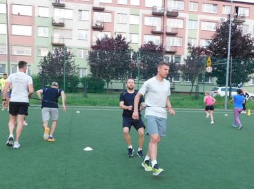 Rozbiegaj się (w) Wieluniu. Za biegaczami trening na orliku