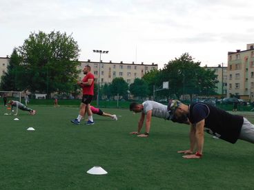 Rozbiegaj się (w) Wieluniu. Za biegaczami trening na orliku