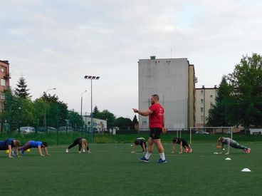 Rozbiegaj się (w) Wieluniu. Za biegaczami trening na orliku