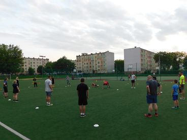 Rozbiegaj się (w) Wieluniu. Za biegaczami trening na orliku