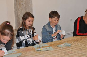„Pozytywnie zaczytani” zwiedzali kulturalnie Wieluń