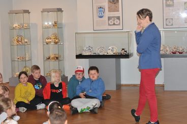 „Pozytywnie zaczytani” zwiedzali kulturalnie Wieluń