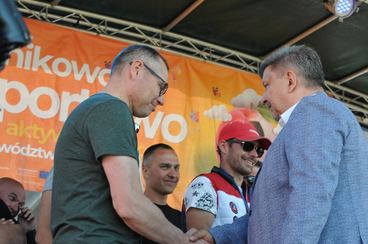 Piknik Województwa Łódzkiego Rozpoczęcie Lata – Letnia Scena Disco w Ostrwie Warckim za nami – mnóstwo atrakcji i sportowych emocji