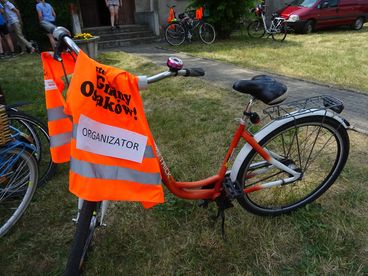Rajd rowerowy na rozpoczęcie lata w Osjakowie. Uczestniczyło w nim 60 osób w różnym wieku